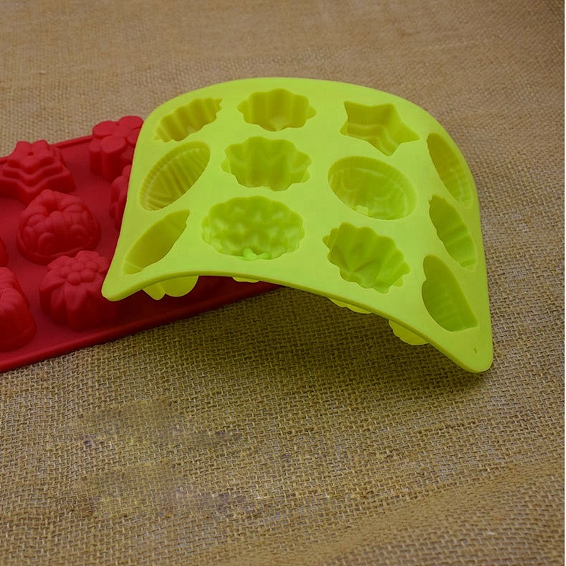 Flower Shaped Silicone Mold For Making Ice Cream Jelly Pudding Dessert