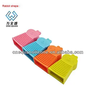 Cute silicone cleaning cloth brush