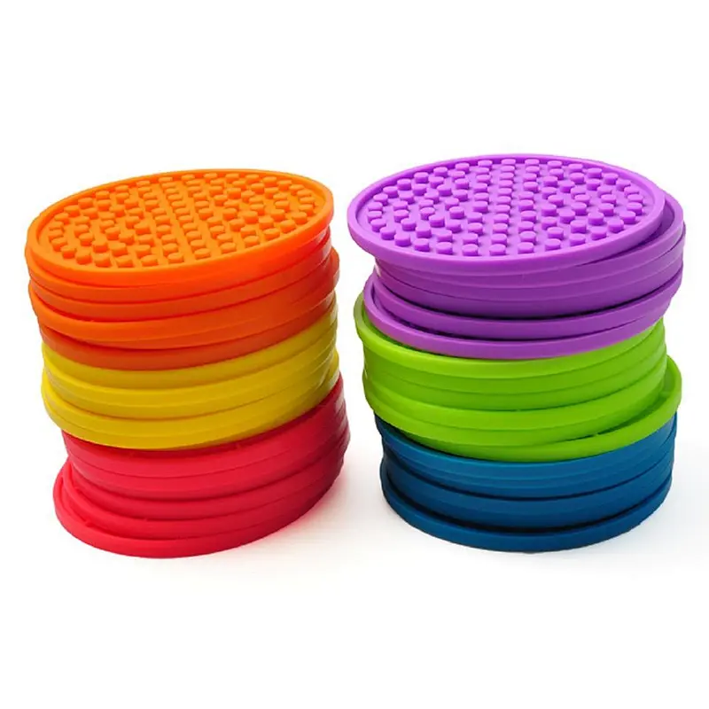 Silicone Anti Skidding Anti Scalding Reusable Attractive Style Cork Desk Coaster for Drink Silicone Round Shape Insulating Mat