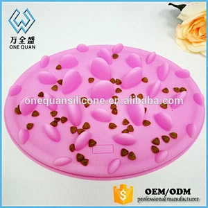 Slow Down Eating Dog Pet Feeder Dog Food Bowl Silicone Pet Bowl