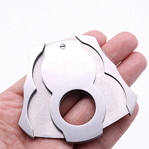 High Quality Metal Cigar Cutter Luxury Fashion Stainless Steel Cigar Cutter Curve Shape Small Portable Sliding Cutting Cutter
