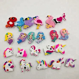 Customized Oem Silicone Wristband Charming Soft Pvc Colorful Button