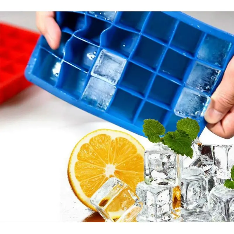 Amazon Hot Selling FDA BPA Free Custom Logo Personalized Square Ice Cube Tray for Whisky Food Storage Wine Bar