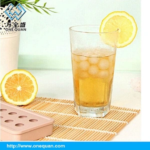 Christmas flexible Silicone pellet ice cube tray with lid