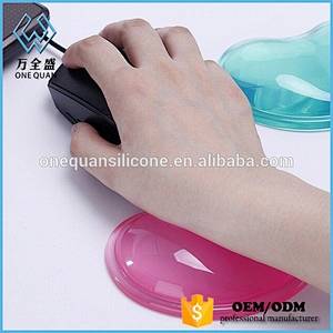 Unique Liquid Mouse Pad With Wrist Rest And Floaters