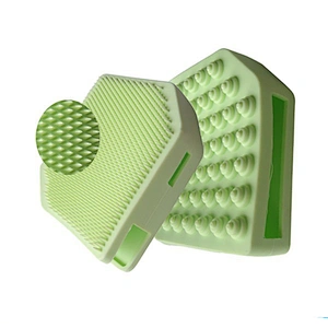 2020 Factory Wholesale Price Scalp Massage Silicone Bath and Body Brush For Women,Men,Baby