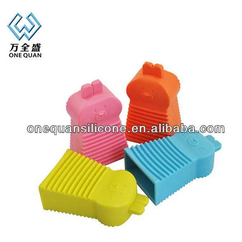 Cute silicone cleaning cloth brush
