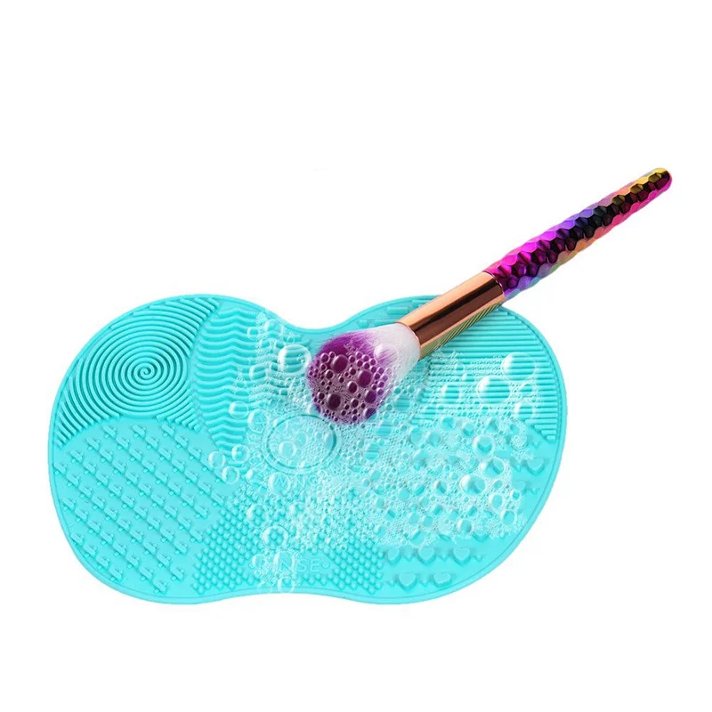 2020 Portable Cosmetic Brush Cleaning Mat Silicone Brush Makeup Cleaner