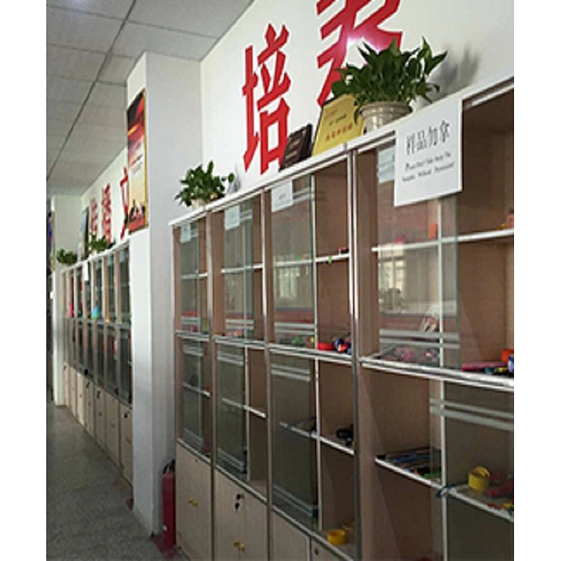 Travel Dog Bowl Collapsible Pets Travel Bowl For Food & Water Portable Food Bowls with High Grade Silicone