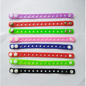 Factory Wholesale Silicone Wristband With Charm Bracelets