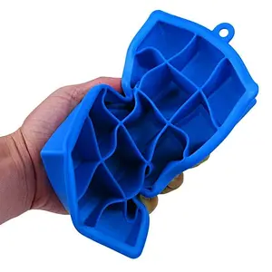 Bar Exclusive BPA Free Silicone Ice Tray 15 Cavity Square Ice Cube Mold Freeze Mould Ice Cream Maker for Drinks Beverage