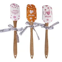 Ecofriendly Kitchen Baking Products DIY Funny Cake Scraper with Solid Wooden Kitchen Utensils