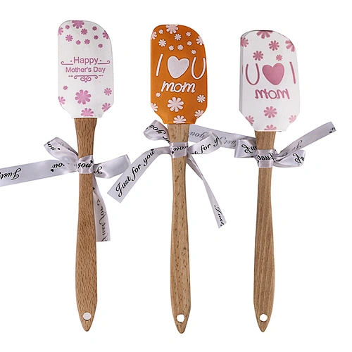 Ecofriendly Kitchen Baking Products DIY Funny Cake Scraper with Solid Wooden Kitchen Utensils