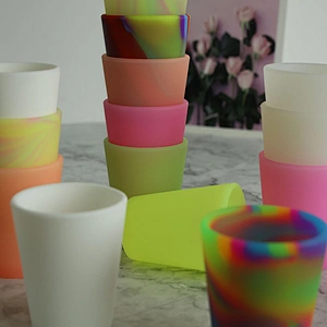 Customized food grade reusable silicone coffee cup folding sport bottle squeeze travel mug with wholesale price