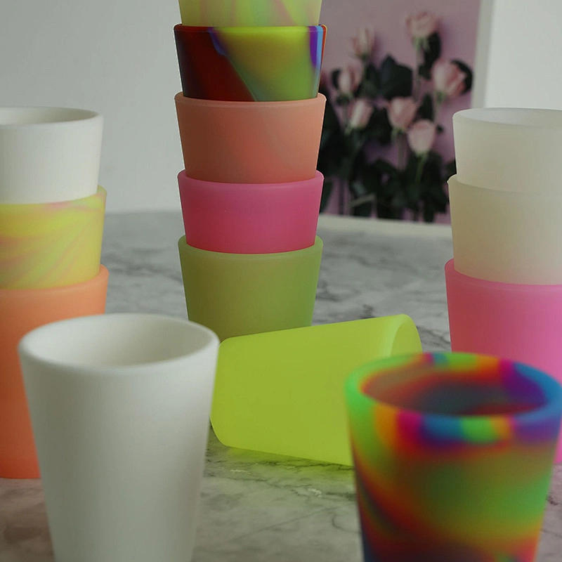 Customized food grade reusable silicone coffee cup folding sport bottle squeeze travel mug with wholesale price