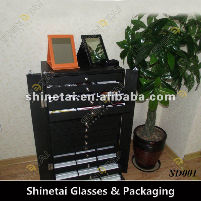 Eyewear Displays Cabinet