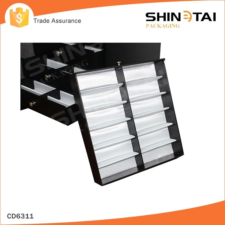eyewear frame displays1