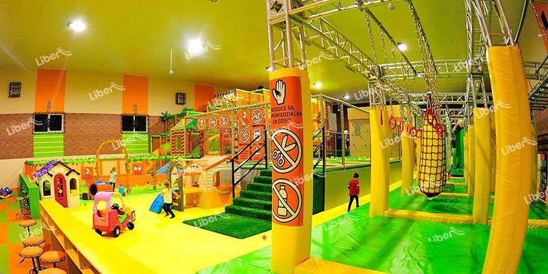 family entertainment center ninja warrior course