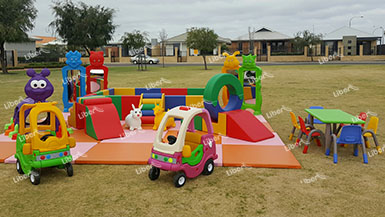 plastic table and chairs Soft Play