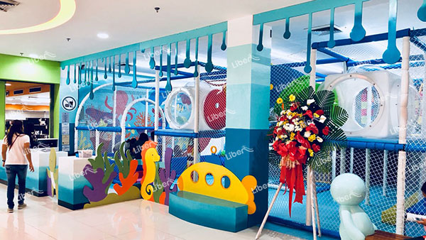 shopping mall indoor play place