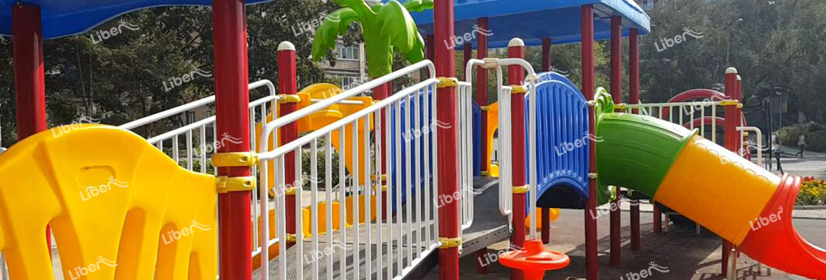 wheelchair accessible playground equipment