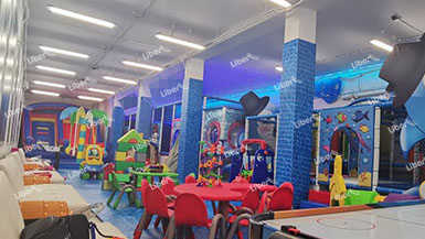 plastic table and chairs Indoor Playground