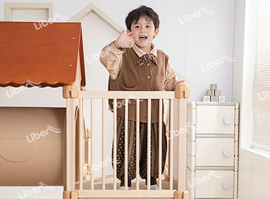 montessori baby play gym bearing weight