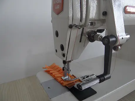 chain stitch sewing machine