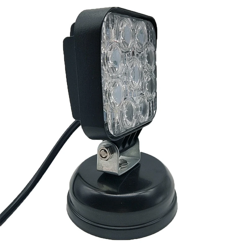 Wholesales Car LED Spotlight New driving light 27w work light bar Spot Lights for Truck Motorcycle SUV ATV Car Boat