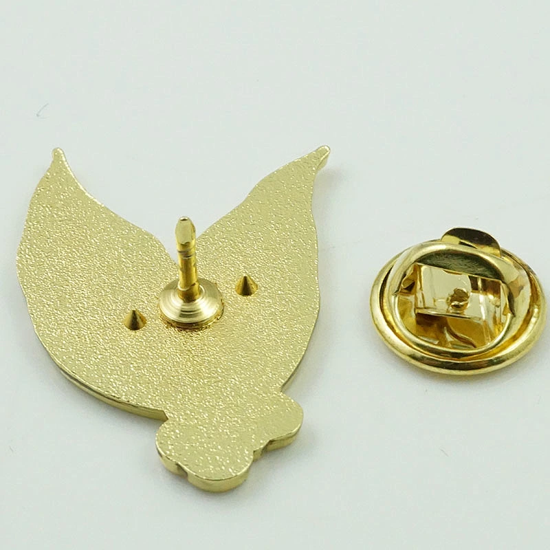 Gold plated leaf pin