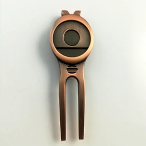 Golf divot tool