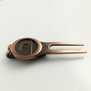 Golf divot tool