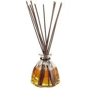 crystal clear glass diffuser bottle with reed