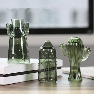 Hand-blown Cactus Glass Vase with Color For Flowers And Home Decoration
