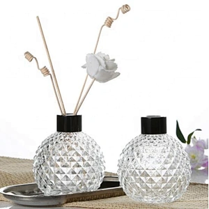 Diamond style clear  diffuser glass bottle