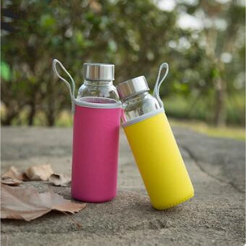 Logo Customized 300ml/450ml/500ml Sport High Borosilicate Glass Bottle With Stainless Steel Screw Cap and Sleeve For Promotion