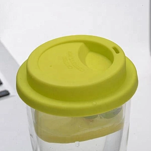 Hand-made heat-resisting double wall 350ml glass cup with color lid logo customizable