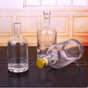 Wholesale High End 375ml/500ml/750ml Liquor Bottle Vodka Glass Bottle Red Wine Glass Bottle Whisky Glass Bottle With Cork