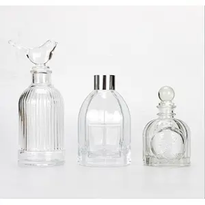 Wholesale vertical stripe glass diffuser bottles with thick base without fire aromatherapy essence oil bottles can be customized