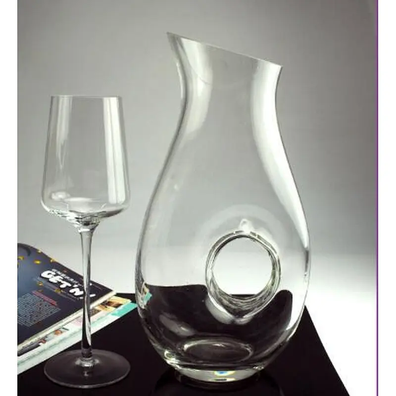 2.3L Creative inclined mouth wine decanter