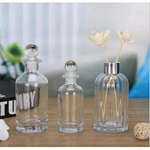 Wholesale vertical stripe glass diffuser bottles with thick base without fire aromatherapy essence oil bottles can be customized