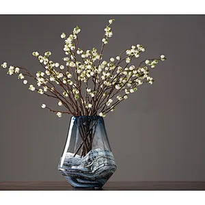 Hot-selling Modern simple style glass vase with decorative design for home decoration