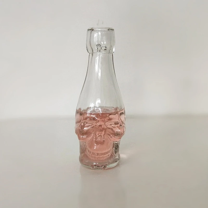 new STYLE 150ml 5oz glass beverage bottle with swing flip top/ glass juice bottle