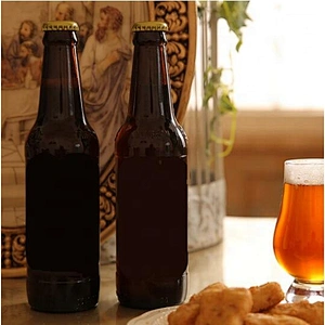 Factory Direct Wholesale 330ml Lead Free Amber Beer Glass Bottle With Branded Crown Cap