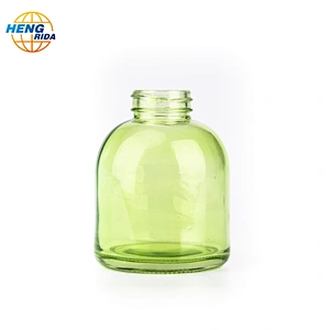 200ml green glass bottle with sprayer