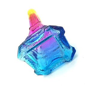 Wholesale 500ml Pistol Eiffel Tower Shaped Glass vodka Tequila Brandy Liquor Spirits bottle for sale