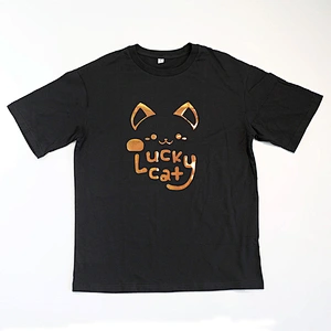 MOQ 1Pcs Custom Logo Anime Pattern Golden Heat Transfer Viny Logo Lucky Cat T-Shirt Women