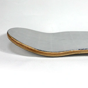 Hot Sale Stock In Trade 7 Ply Chinese Maple Complete Standard Skateboard Oblique Metal Laser With Pu Wheels For Teens Adults
