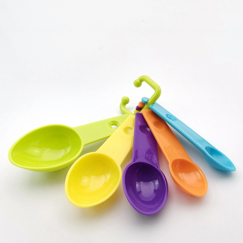 measuring spoons