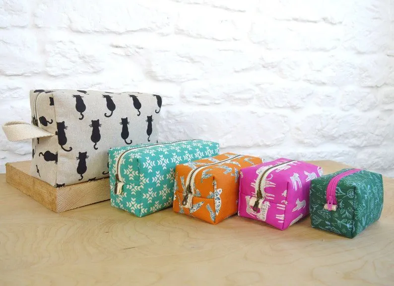 cosmetic canvas bag Suitable for cosmetics